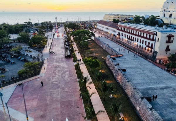 ¿Qué pasará con los artesanos de la plaza de Armas, en el Corredor Histórico?