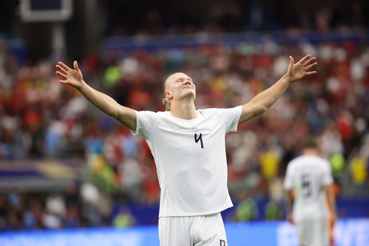 El delantero de Noruega Erling Haaland apareció para darle el triunfo a su selección ante Costa de Marfil en dieciseisavos de final. //Foto, EFE: Carlos Ramirez