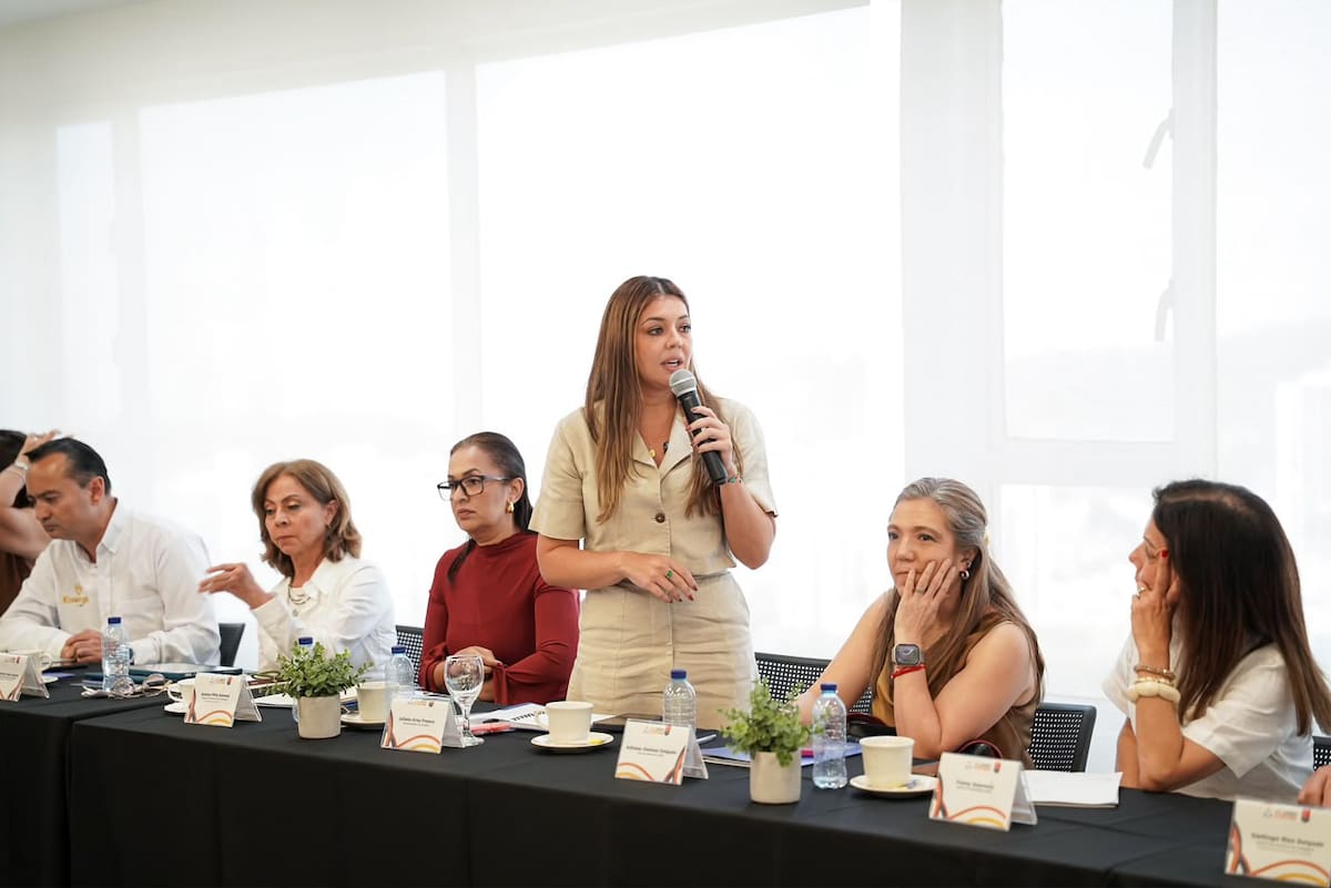 Juliana Aray Franco, representante a la Cámara por Bolívar del Partido Conservador, propuso crear mesas técnicas de emergencia en los departamentos de la región Caribe ante la fase más intensa del fenómeno de El Niño. // Foto: Cortesía - Prensa Juliana Aray.