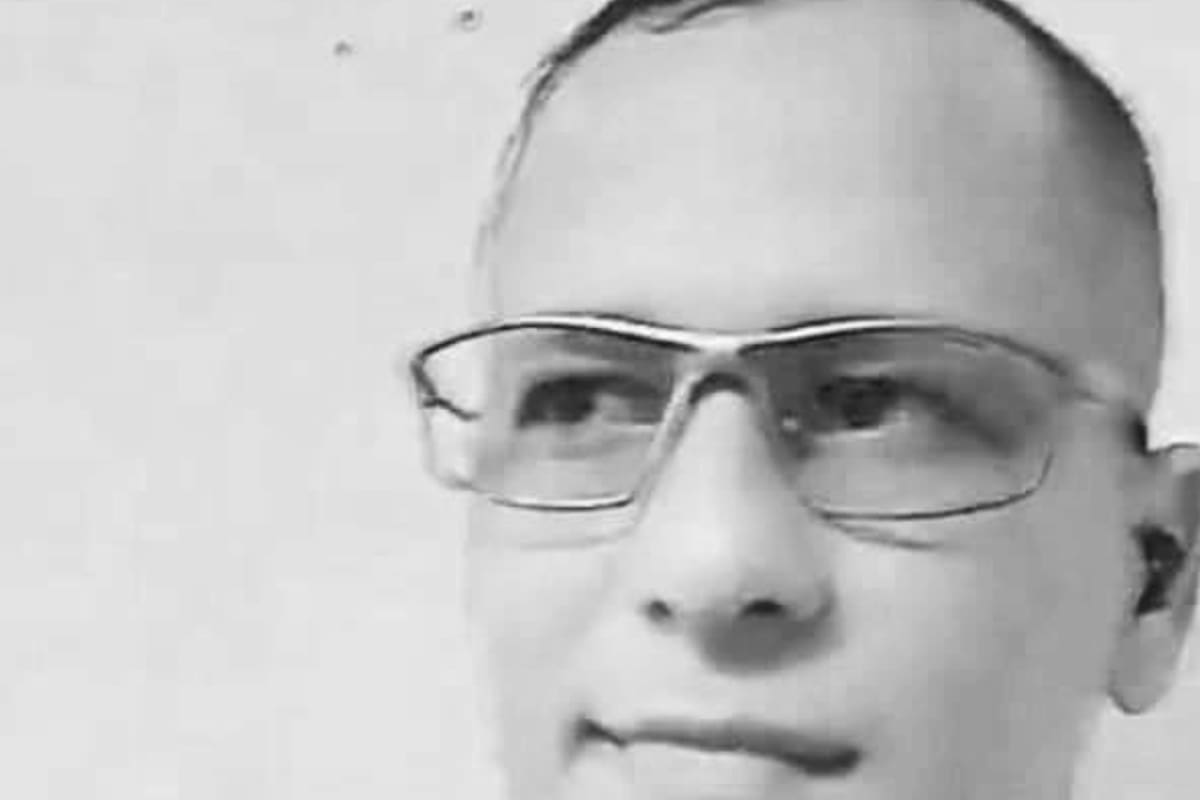 Investiga muerte de un guarda de seguridad dentro de un baño