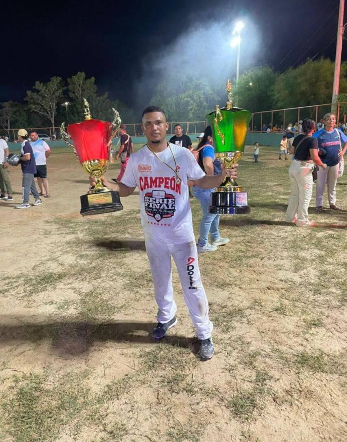 Cristian Quintana Mata hizo parte hizo parte de la Selección de Softbol en el torneo Juega por tu Barrio en Cartagena, categoría ascenso, logrando ser campeón en varias oportunidades.