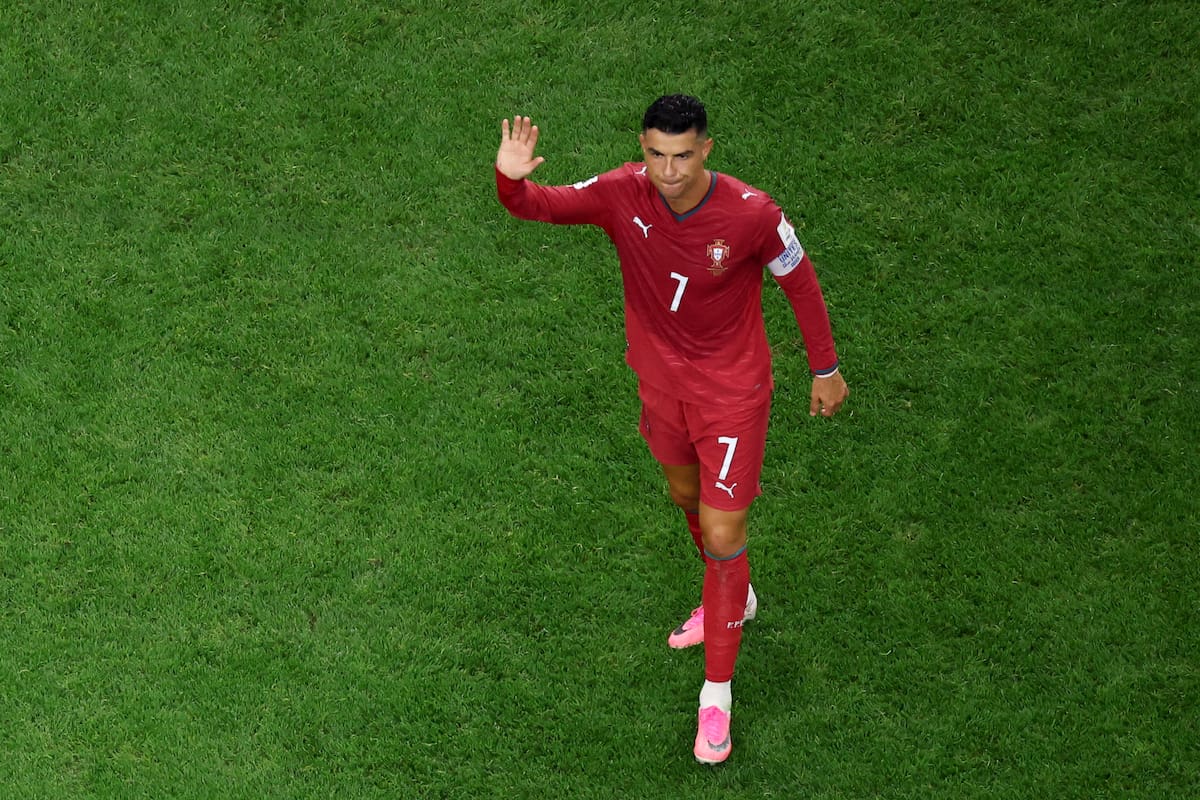 Cristiano Ronaldo se fue de los Mundiales, pero no de la historia del fútbol. // Foto: AP/Sam Hodde.