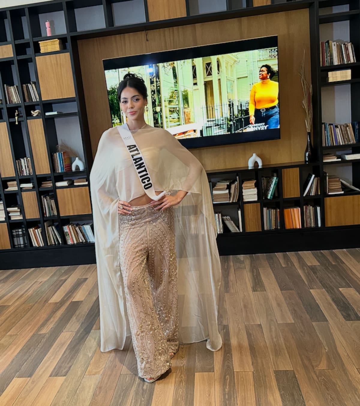 Cristina Isabel Vega Mendoza Miss Universe Atlántico, luce el vestido que se puso para la entrevista con el jurado en el Hotel Marriot de Barranquilla.//El Universal.