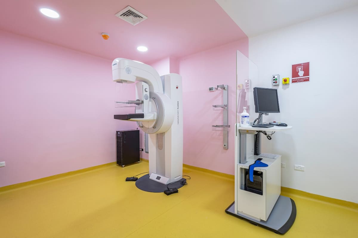 La mamografía entre otros estudios de detección deben realizarse de acuerdo con las recomendaciones del equipo de salud // CROC.