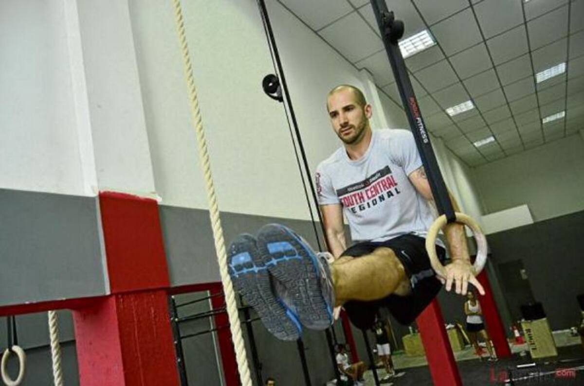 El Crossfit combina los movimientos de la gimnasia olímpica y el levantamiento de pesas. COLPRENSA