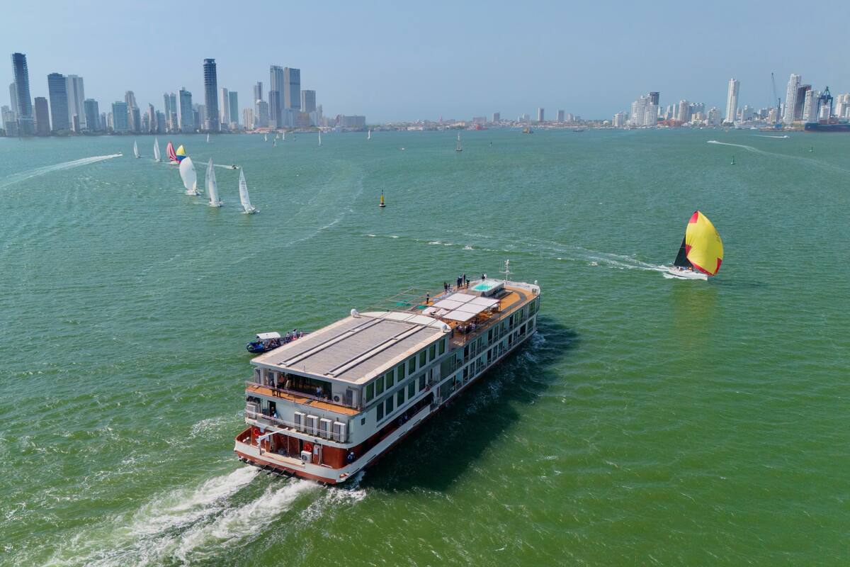 El AmaMagdalena ya navega: así se ve el crucero de lujo en Cartagena