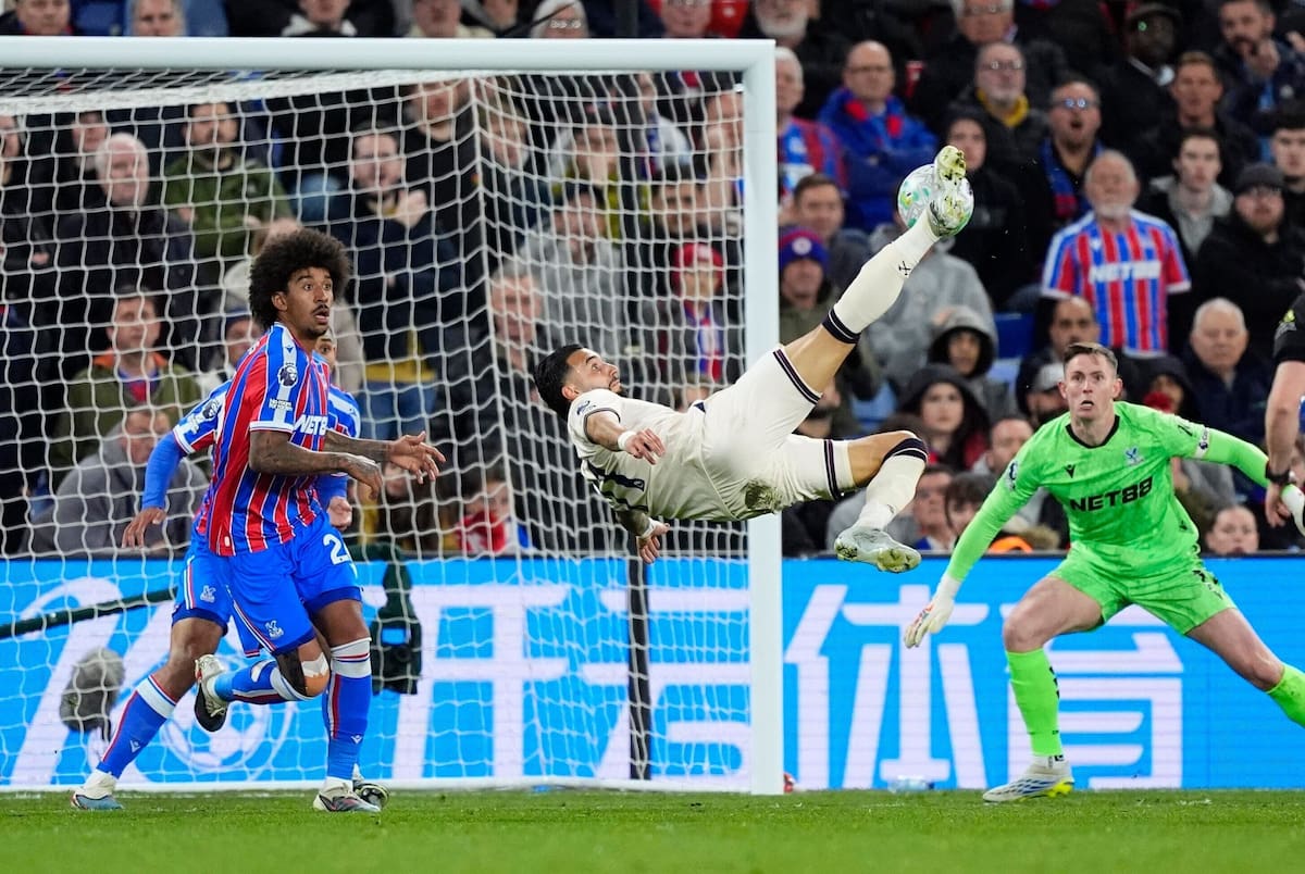Crystal Palace y West Ham empataron en su último partido por la Premier League. //Foto, AP: Jordan Pettitt/PA