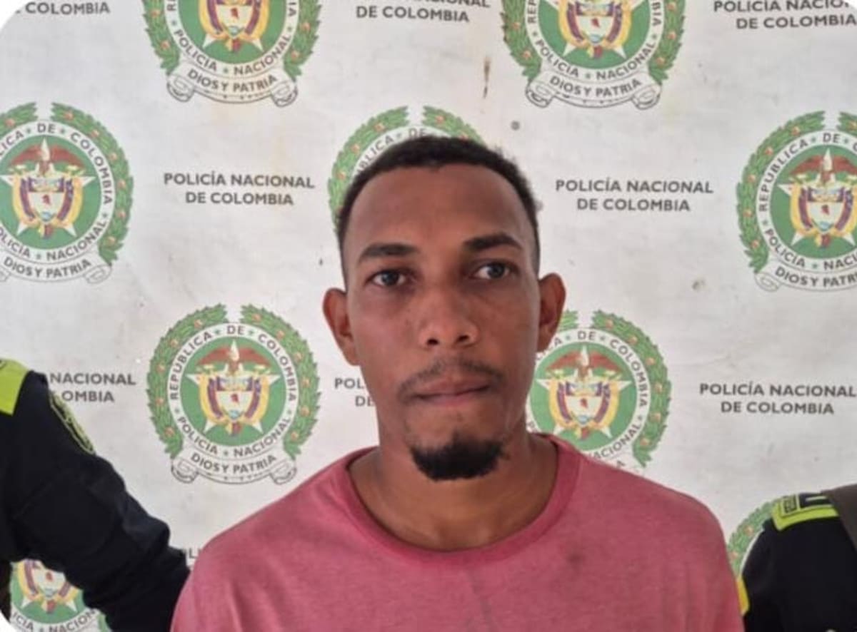 Capturado por abigeato, Juan Carlos Mariote fue detenido en la vía hacia Arroyohondo.//FOTO POR POLICÍA DE BOLÍVAR.