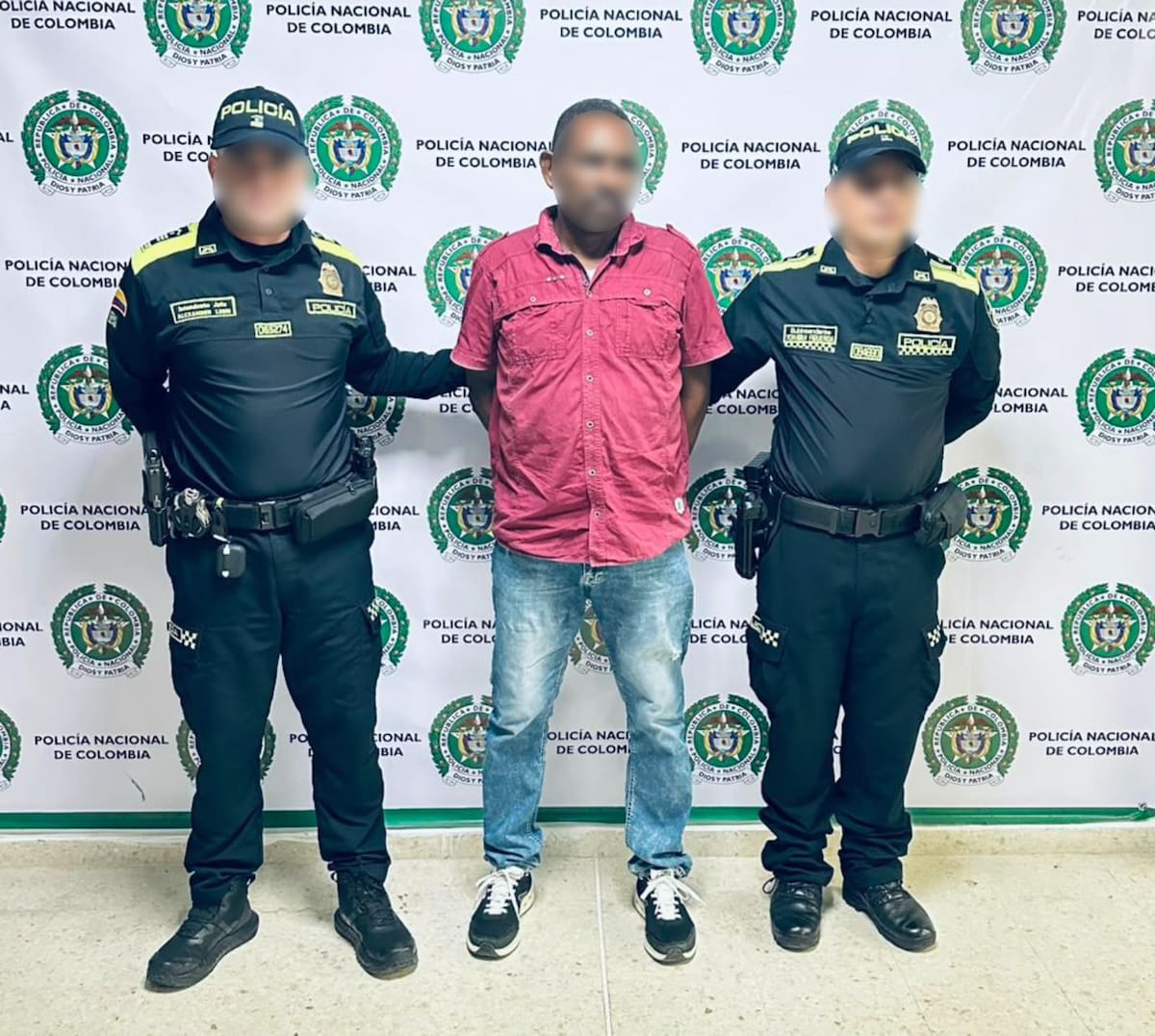 Cuatro hombres fueron capturados en diferentes operativos adelantados por la Policía en Cartagena. // FOTO. SUMINISTRADA POR POLICÍA NACIONAL.