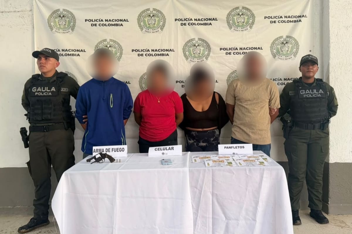 Cayeron cuatro de ‘Los Costeños’: los sorprendieron con panfletos extorsivos