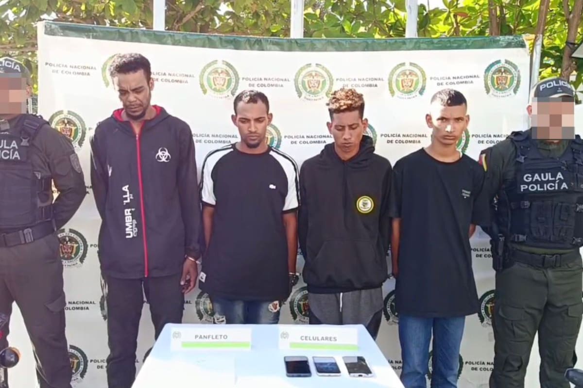 Cae 4 presuntos extorsionistas en El Bosque: les incautan dinero, panfletos y motos