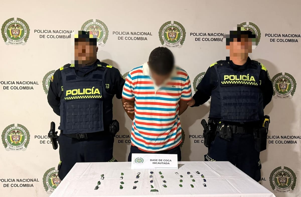 Cuatro hombres fueron capturados con marihuana y base de coca.