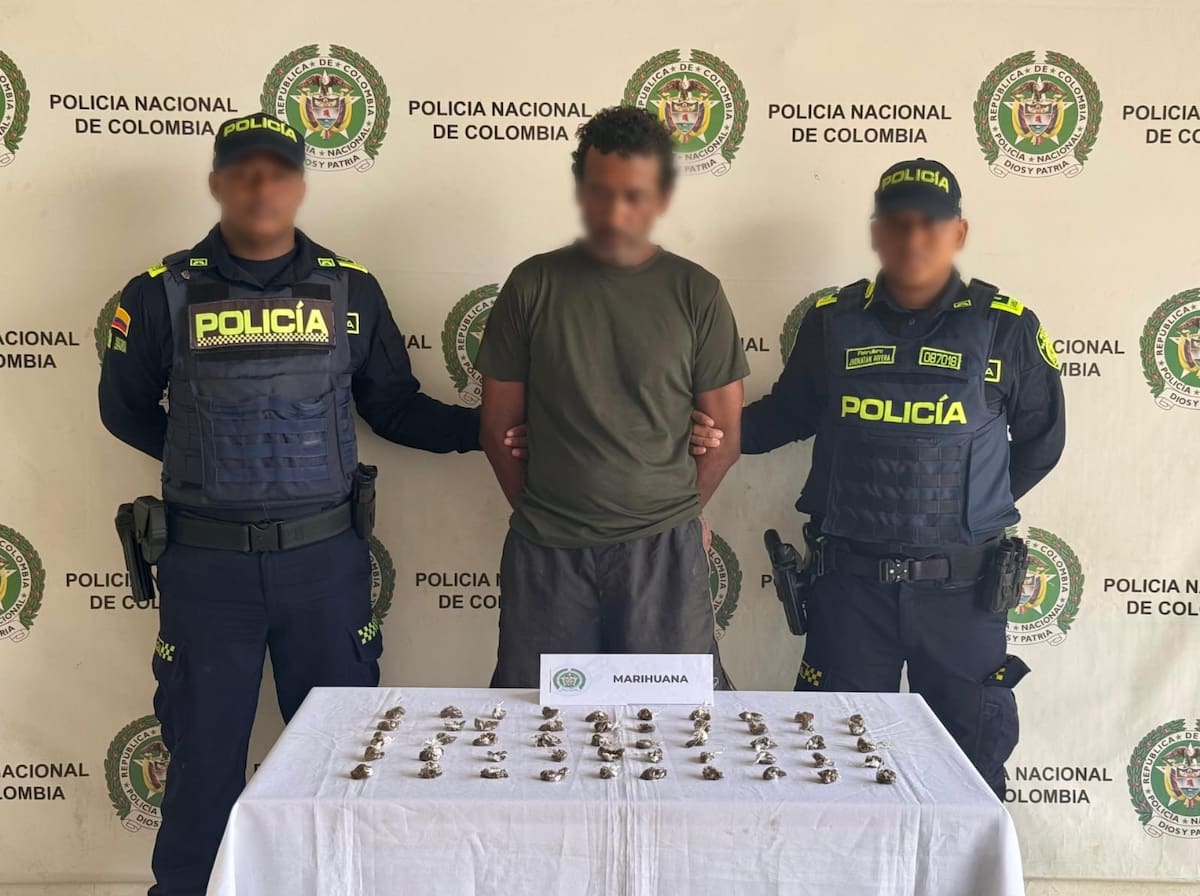 Cuatro hombres fueron capturados con marihuana y base de coca.