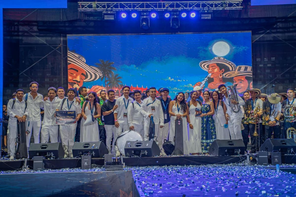 El Festival de Bandas de Bolívar terminó en la madrugada de este domingo en la Plaza de Toros.