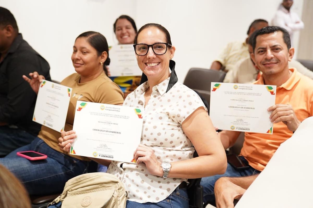 Fueron 45 beneficiarios del curso “Liderazgo sin Barreras”. // Cortesía: Alcaldía de Cartagena.