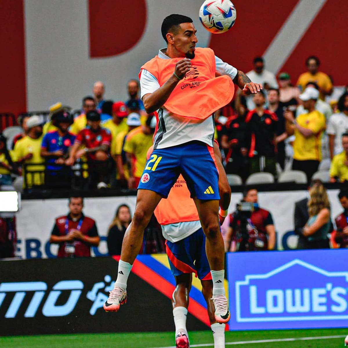 Daniel Muñoz, lateral de la selección Colombia.