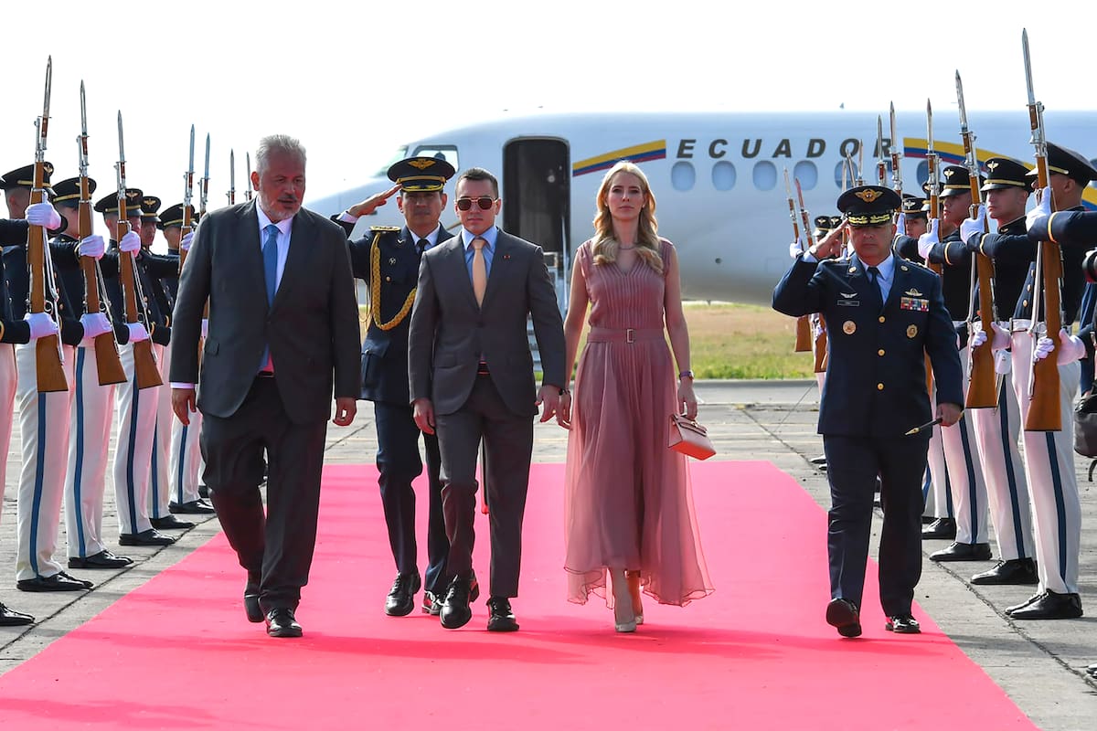 Así fue recibido el presidente de Ecuador en Cali para acompañar a De la Espriella