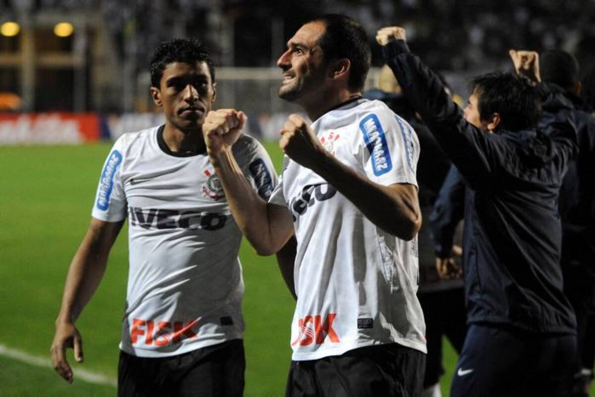 Corinthians se impuso en la serie (2-1) tras su victoria de visitante 1-0 en el juego de ida ante el Santos y disputará su primera final de Copa Libertadores. AFP NELSON ALMEIDA