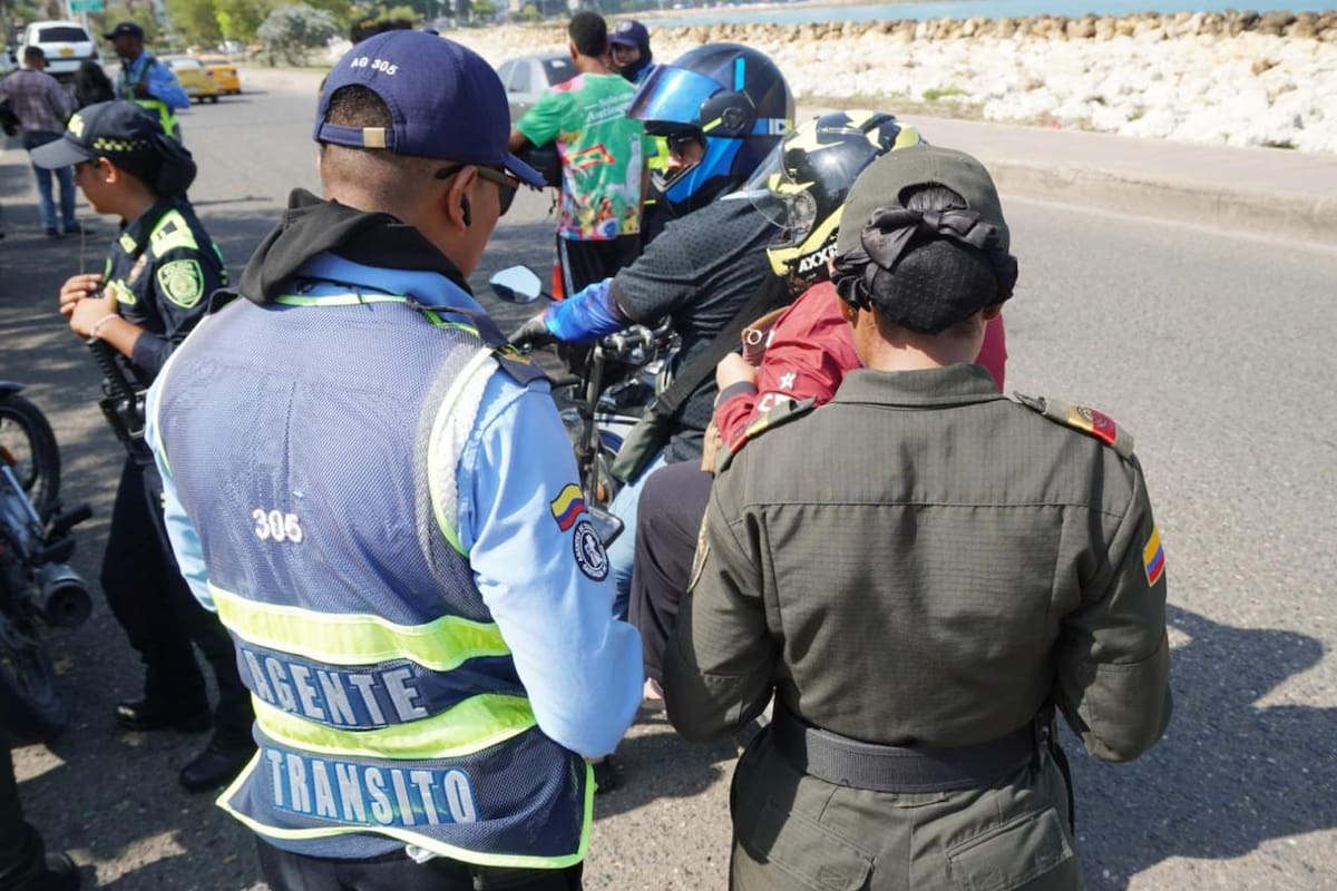 Así puede denunciar infracciones de tránsito por WhatsApp en Cartagena