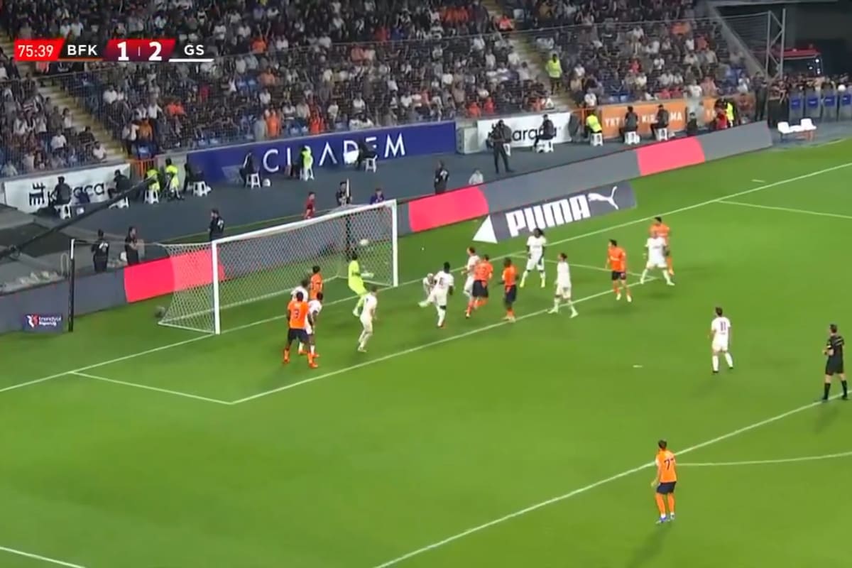 Video: insólito autogol de Dávinson Sánchez en la liga de Turquía con Galatasaray