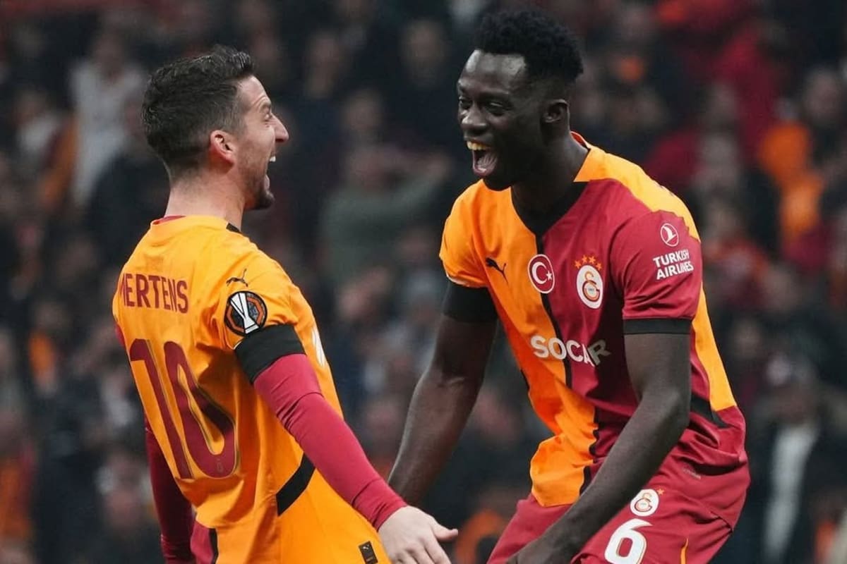 Galatasaray vence a Dinamo de Kiev en la Liga Europa con gol de Davinson Sánchez