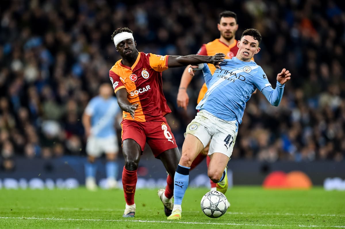 Davinson Sánchez, defensor del Galatasaray, tendrá actividad este sábado en la liga de Turquía ante İstanbul Başakşehir. //Foto, EFE: PETER POWELL