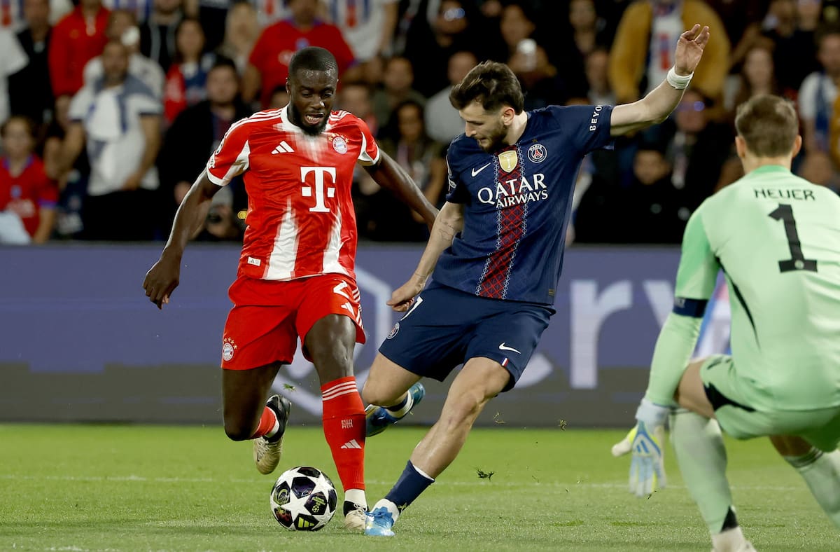Dayot Upamecano anotó uno de los goles de Bayern Múnich en la derrota ante PSG. //Foto, EFE: YOAN VALAT