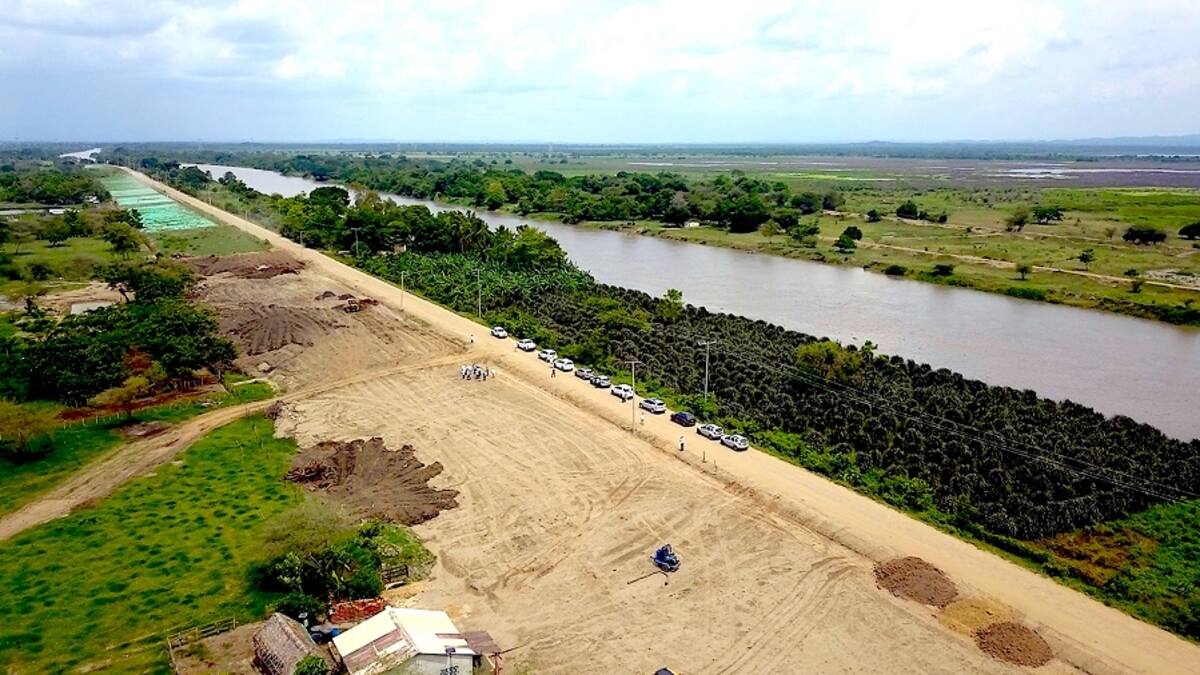 Megaobra del terraplén de 34 kilómetros en el Canal del Dique. El Universal