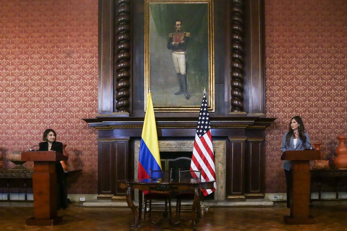 Bogotá. Marzo 27 de 2025. La ministra de Relaciones Exteriores de Colombia, Laura Sarabia, y la secretaria de Seguridad Nacional de Estados Unidos, Kristi Noem, ofrecieron una declaración conjunta desde el Palacio de San Carlos destacaron su compromiso para fortalecer la cooperación bilateral entre ambos países. (Colprensa Catalina Olaya)