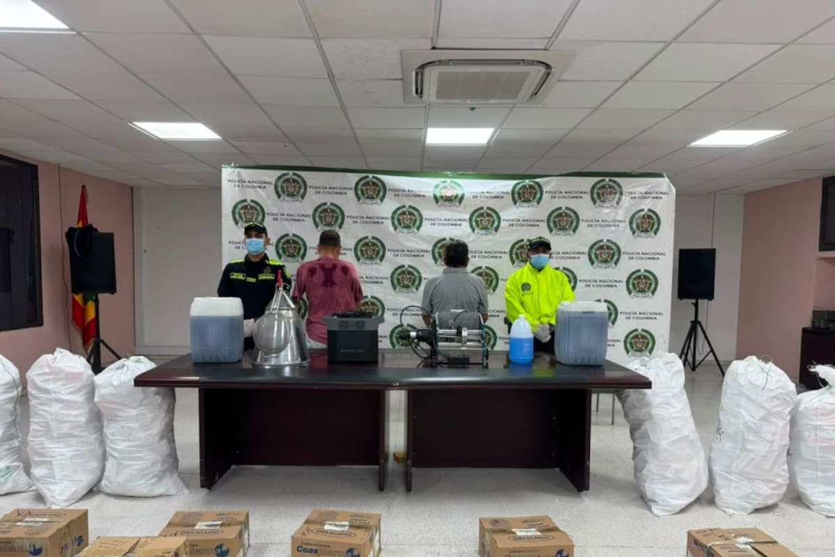 ¡Ojo con lo que compra! Destapan ‘fábrica’ clandestina y decomisan 655 mil unidades