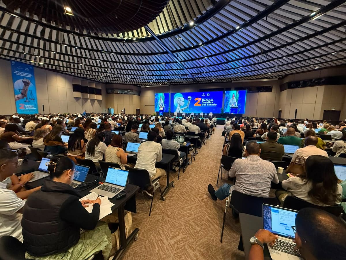 La asistencia estuvo marcada por conferencistas nacionales e internacionales, servidores públicos y representantes de la academia. // Cortesía: Defensa Jurídica del Estado.