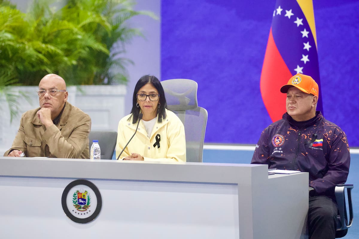 Venezuela investiga a diputado opositor que propuso dolarizar el país