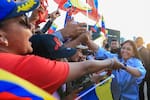 Oposición venezolana critica aumento salarial anunciado por Delcy Rodríguez