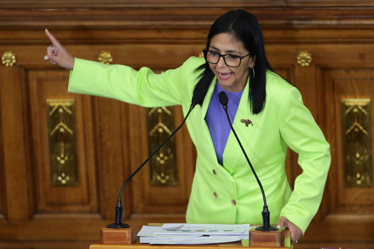 Estados Unidos advierte posible uso de la fuerza si Delcy Rodríguez no coopera