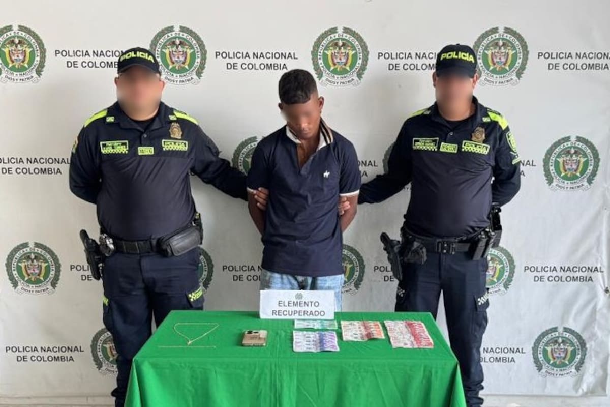 Pretendían robar joyas, dinero y un celular: caen en persecución en Ceballos