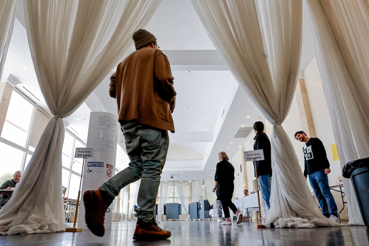 Amenazas contra centros de votación en estado clave de EE. UU.