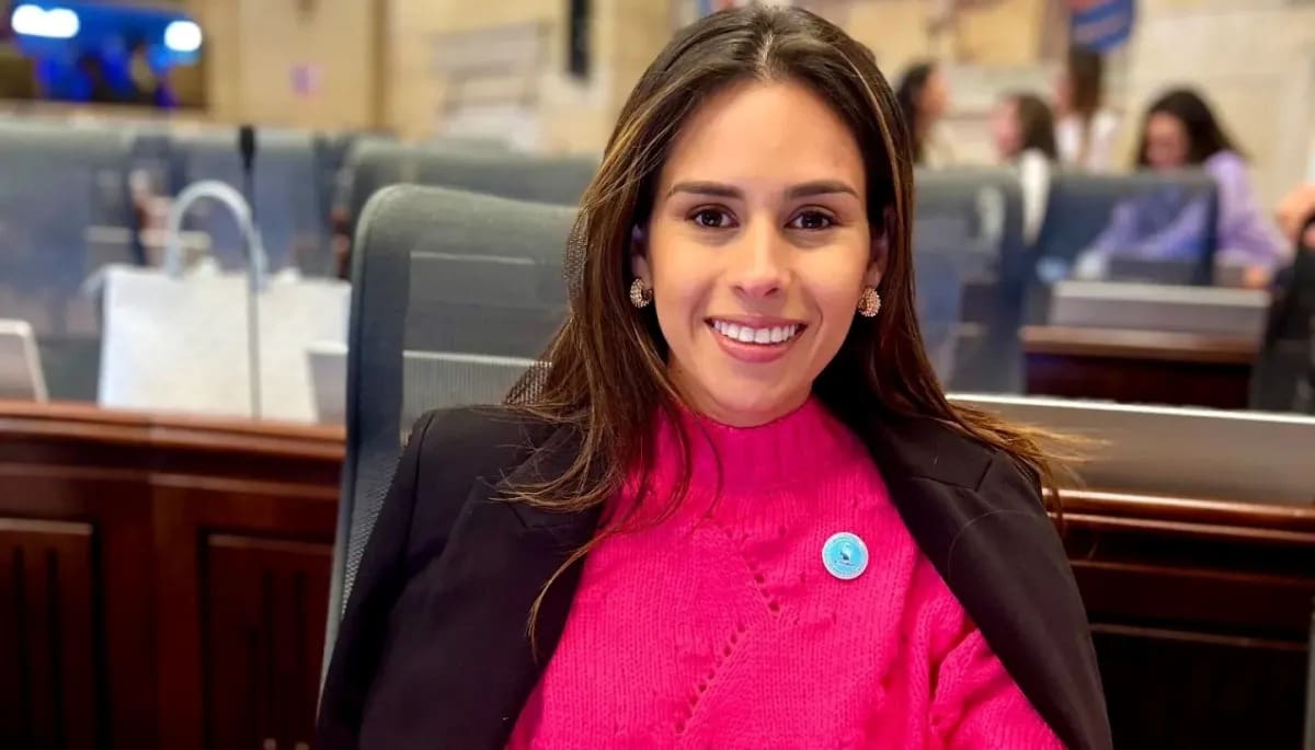 Denuncian posesión de Ángela María Vergara en el Congreso.// Foto: cortesía.