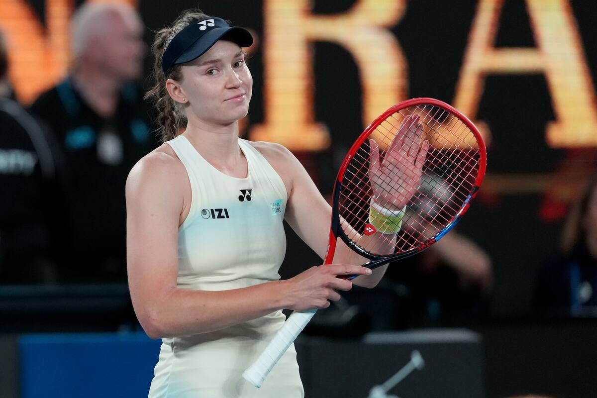 Elena Rybakina se corona en Australia tras derrotar a la número uno del mundo, Aryna Sabalenka. // Foto: AP Foto/Aaron Favila.