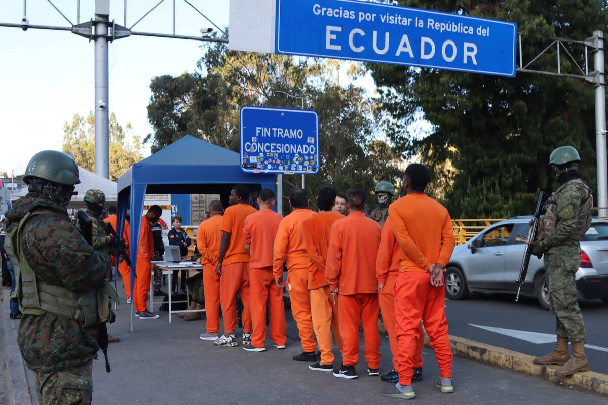 Ecuador inició deportación de presos colombianos: Colombia protestó