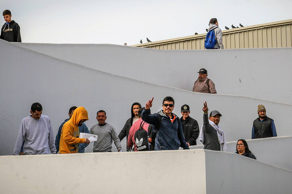 Redadas antiinmigrantes de Trump dejan 538 detenidos y cientos de deportados