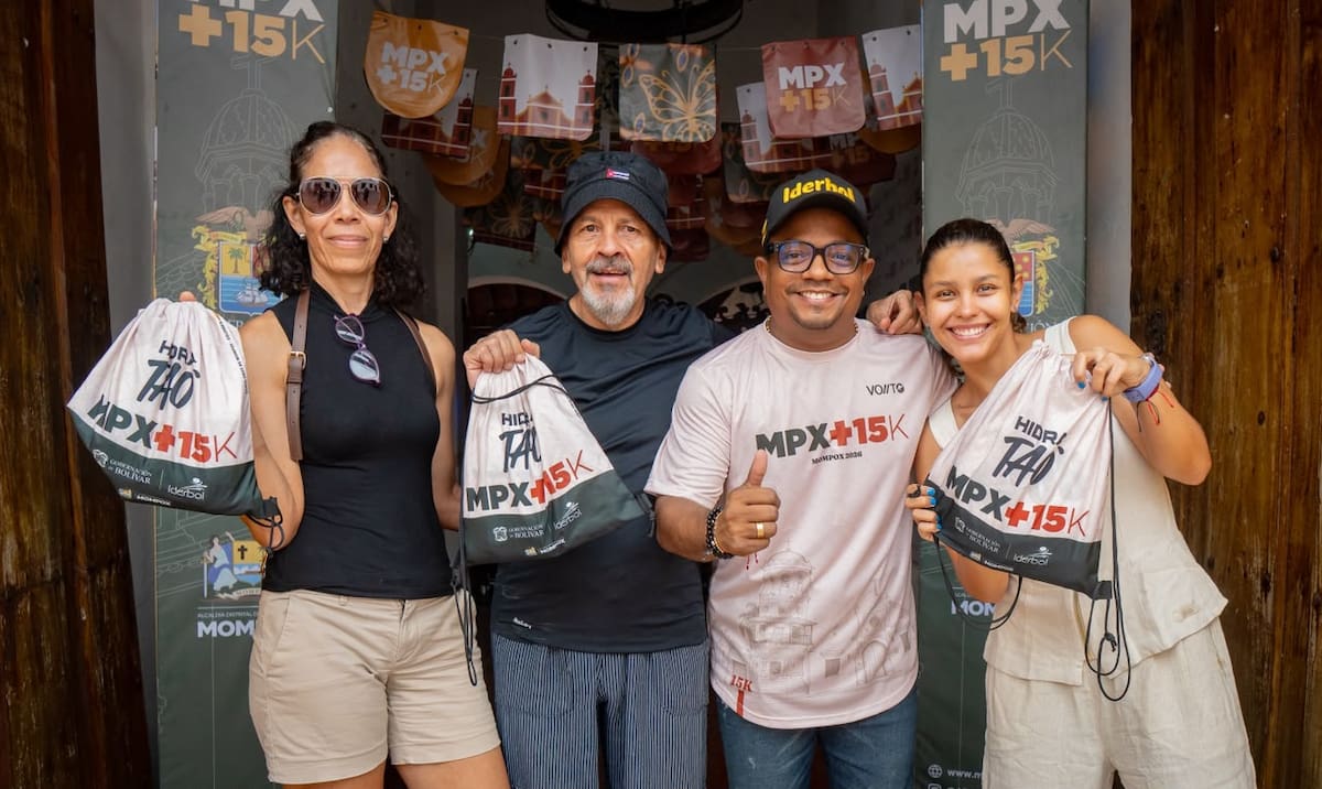 Desde tempranas horas de la mañana, los corredores de las distancias 7.5K y 15K comenzaron a reclamar sus kits. // CORTESÍA
