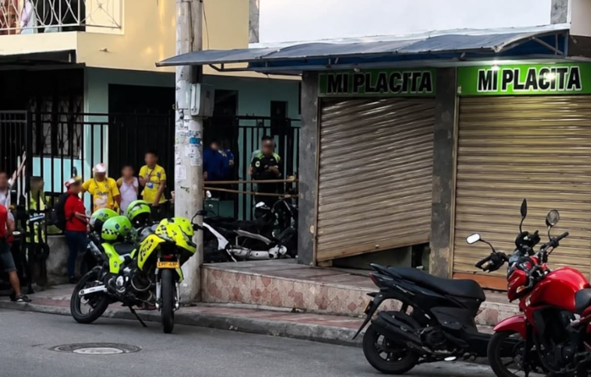 Detalles de la balacera en un micromercado de Bucaramanga dejó dos personas muertas. //VANGUARDIA LIBERAL.