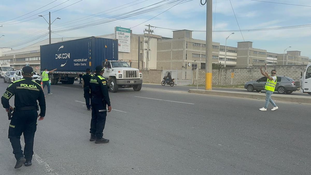 DIAN lanza operativos en Cartagena para frenar el contrabando navideño. // Foto: cortesía de la DIAN.