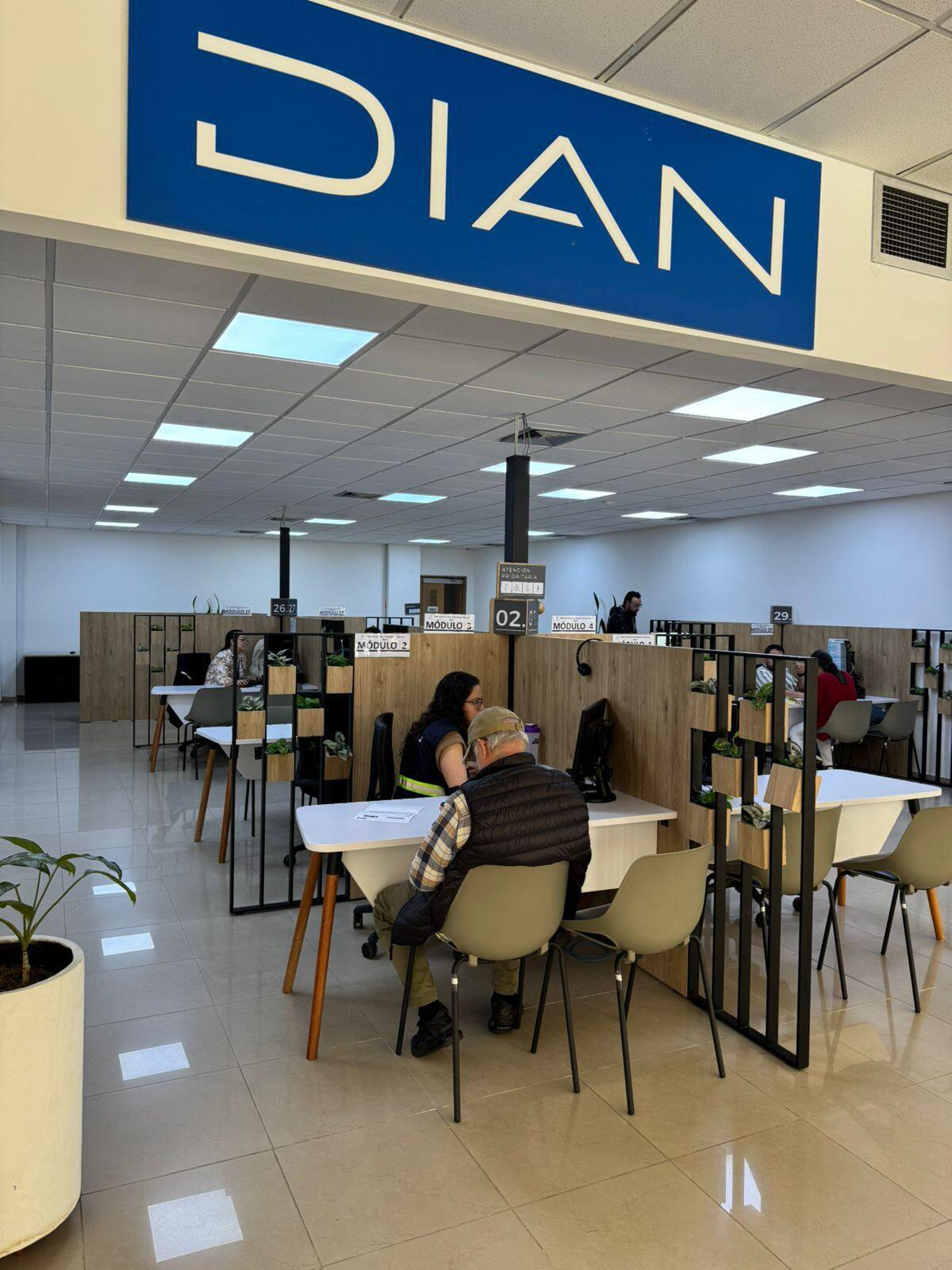 Dian extiende plazo para presentación del formulario 110 por fallas técnicas. Foto: Dian