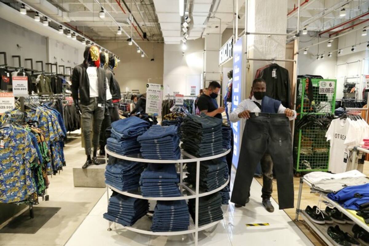 Petro quiere Días sin IVA, pero para productos nacionales; críticas de Fenalco