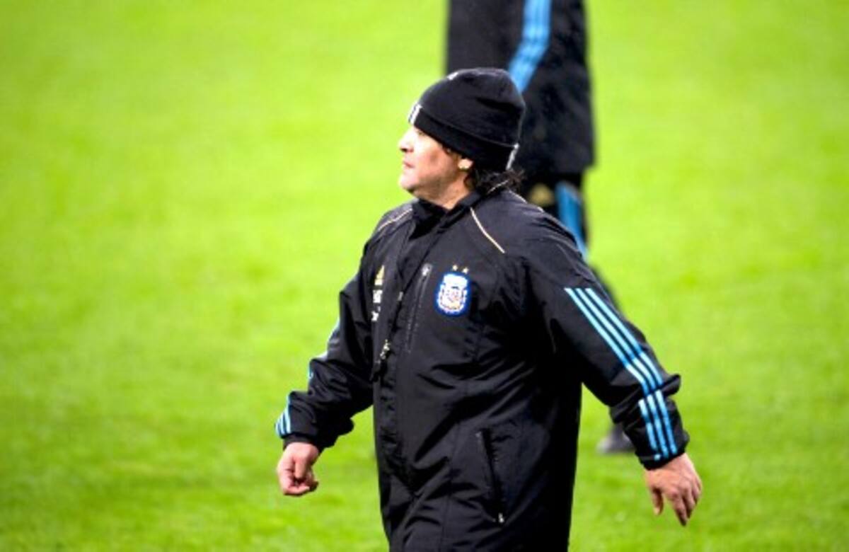 Diego Armando Maradona también fue entrenador. //Archivo AP