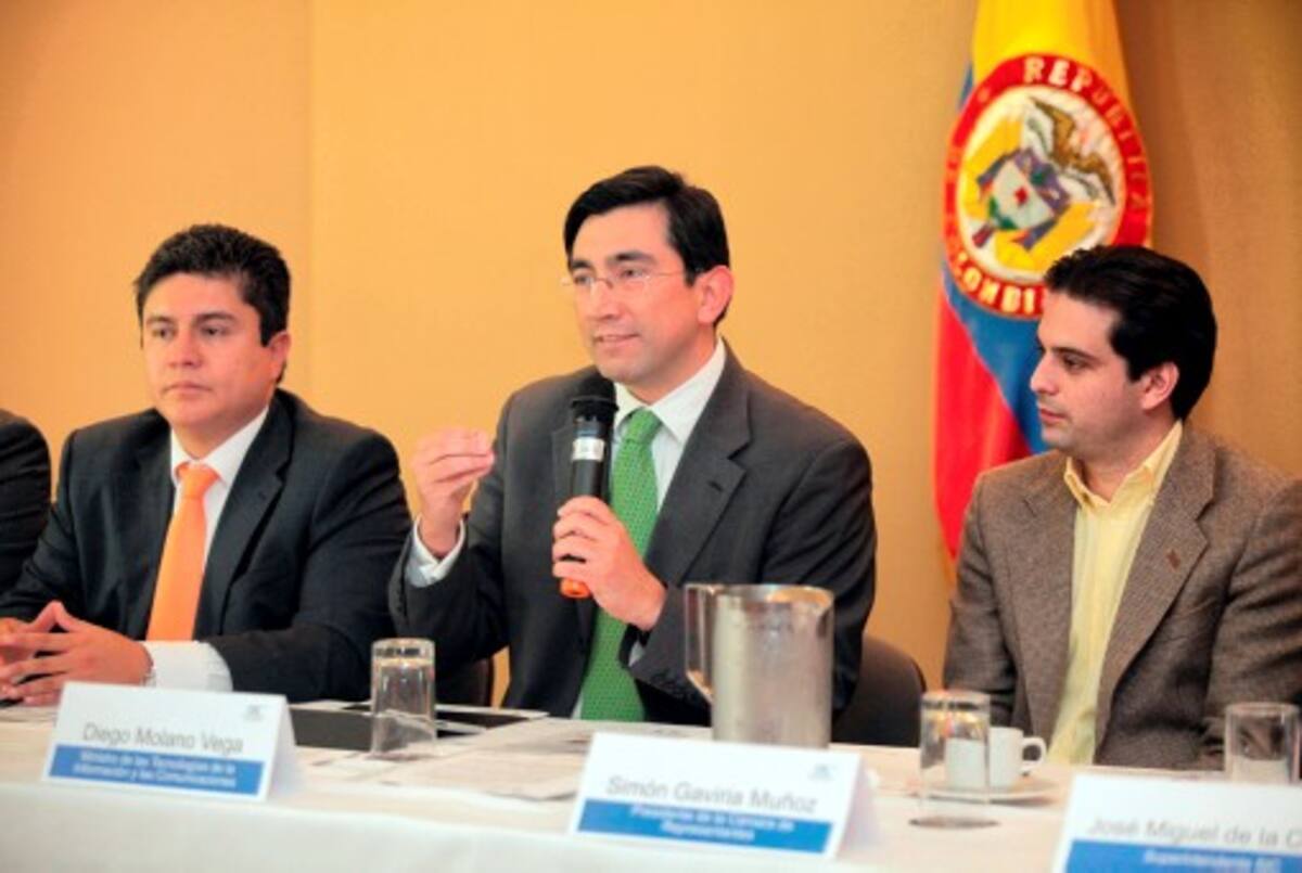 Diego Molano, Ministro de las Tecnologías de la Información y las Comunicaciones, durante el acto en el que se anunció la implementación de la Portabilidad Numérica Móvil, al que convocó la Comisión de Regulación de Comunicaciones. COLPRENSA