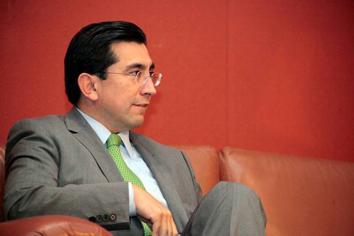 El ministro TIC, Diego Molano, asistió al lanzamiento del libro virtual de Computadores para Educar que pretende despertar la pasión que tienen los maestros por las nuevas tecnologías. ColPrensa