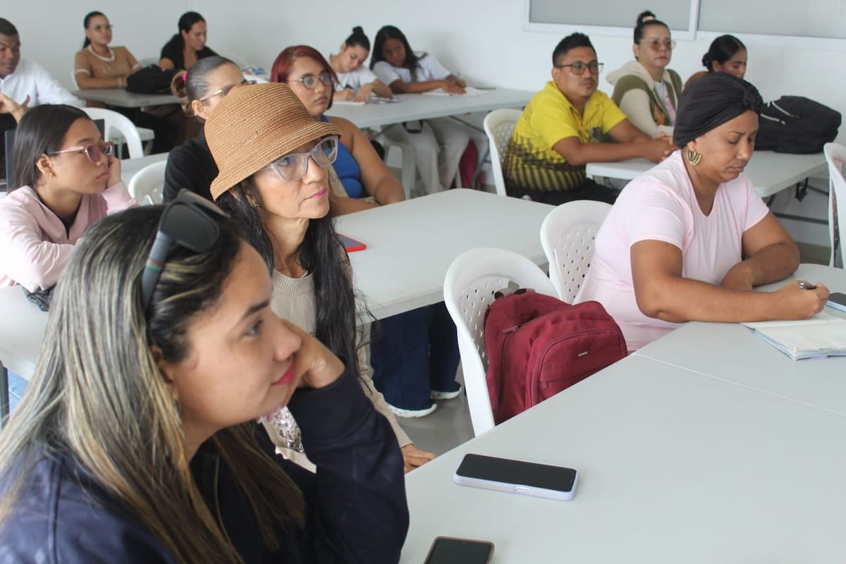 600 ciudadanos inician formación tecnológica gratuita con Digitalízate Comunidad
