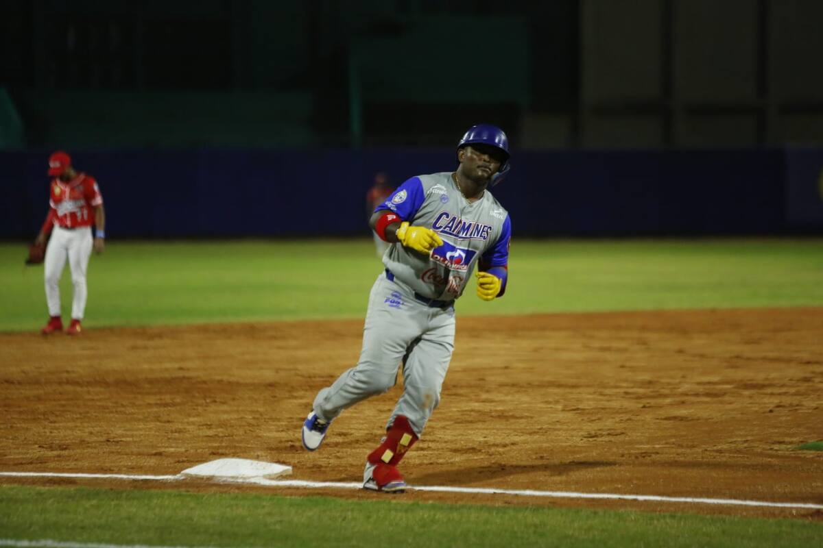 Dilson Herrera, de Caimanes le conectò un jonrón a Julio Teherán, abridor de los Tigres.//LUIS EDUARDO HERRÀN-EL UNIVERSAL